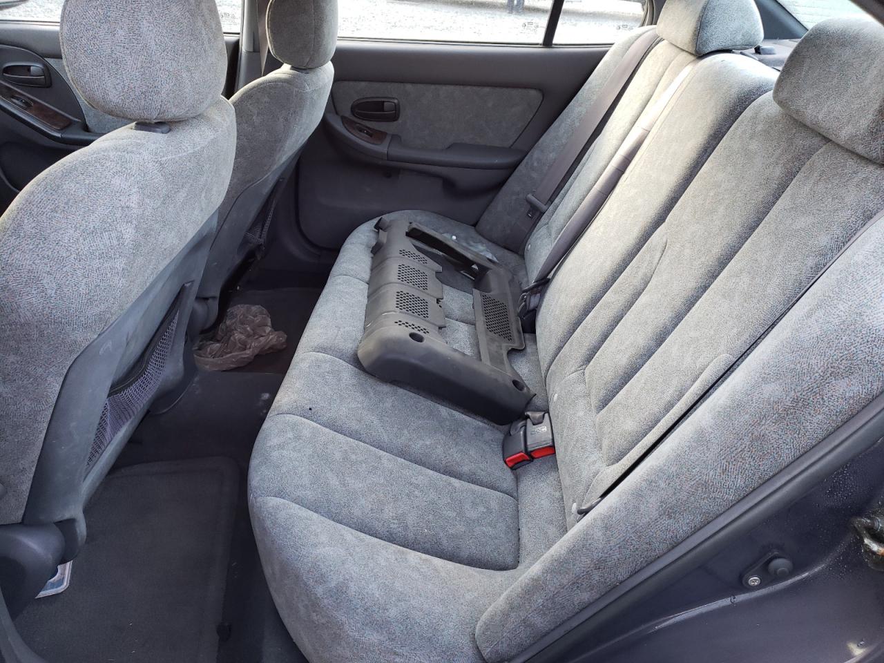 Photo 6 from auction – 2002 HYUNDAI ELANTRA GL with VIN KMHDN45D02U386027