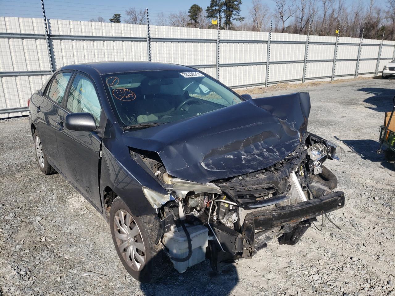 TOYOTA COROLLA BA 2013 с VIN 2T1BU4EE5DC973511 - Фото с аукциона