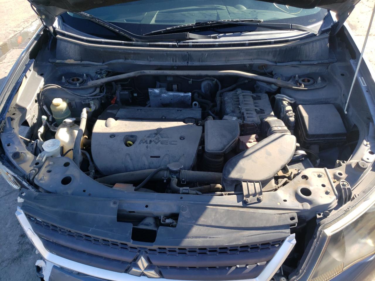 Photo 7 from auction – 2008 MITSUBISHI OUTLANDER with VIN JA4LS21W28Z006339