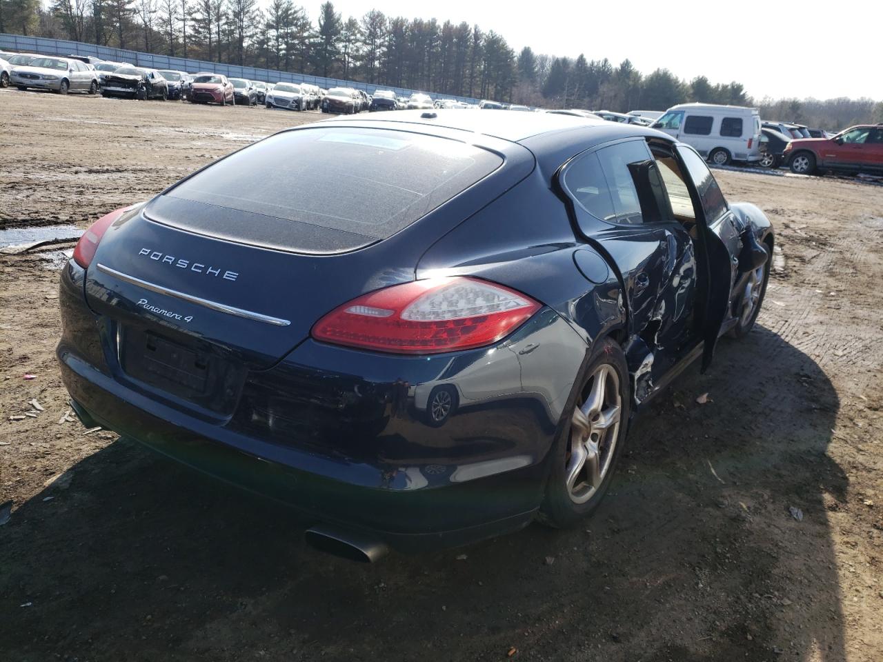Photo 4 from auction – 2011 PORSCHE PANAMERA 2 with VIN WP0AA2A74BL012811