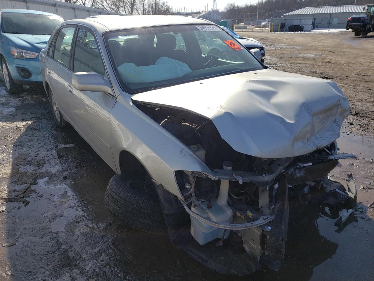 TOYOTA AVALON XL 2002 with VIN 4T1BF28B72U210028 - Photo from auction
