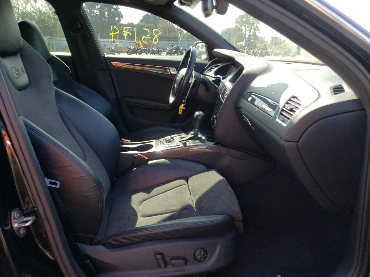 Photo 5 from auction – 2011 AUDI S4 PREMIUM with VIN WAUBGAFL2BA172844