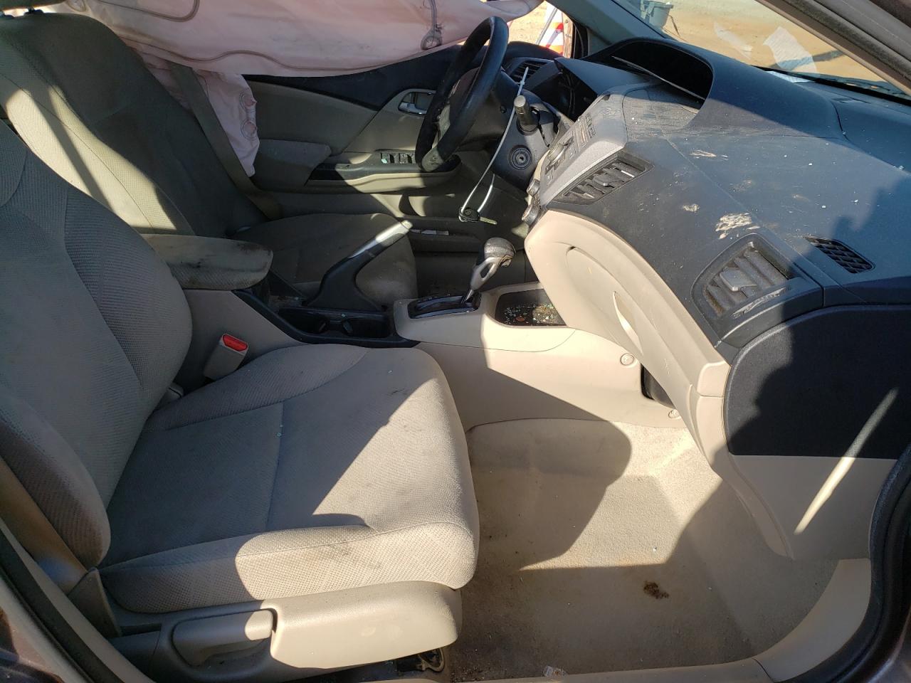 Photo 5 from auction – 2012 HONDA CIVIC LX with VIN 2HGFB2F5XCH522171