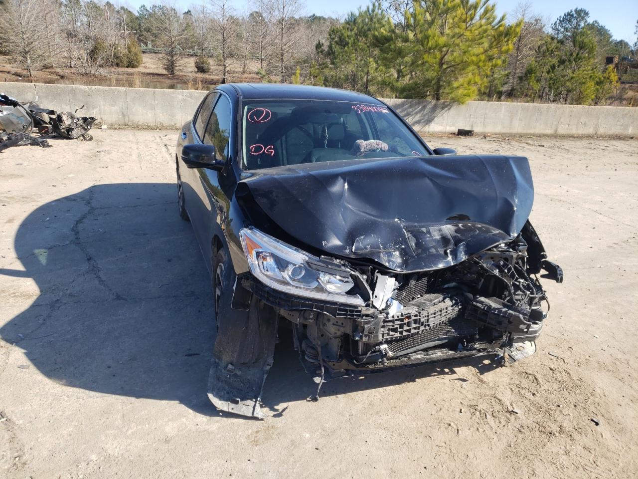 HONDA ACCORD EX 2017 with VIN 1HGCR2F72HA090486 - Photo from auction