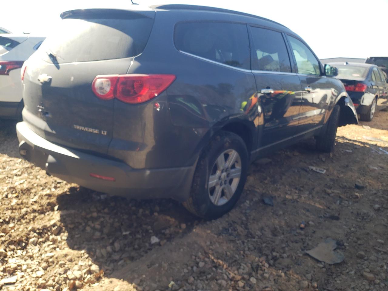 Photo 4 from auction – 2012 CHEVROLET TRAVERSE L with VIN 1GNKRJED3CJ262648