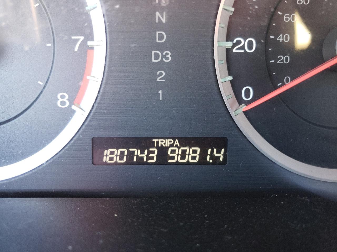 Photo 8 from auction – 2011 HONDA ACCORD EXL with VIN 1HGCP2F85BA026982