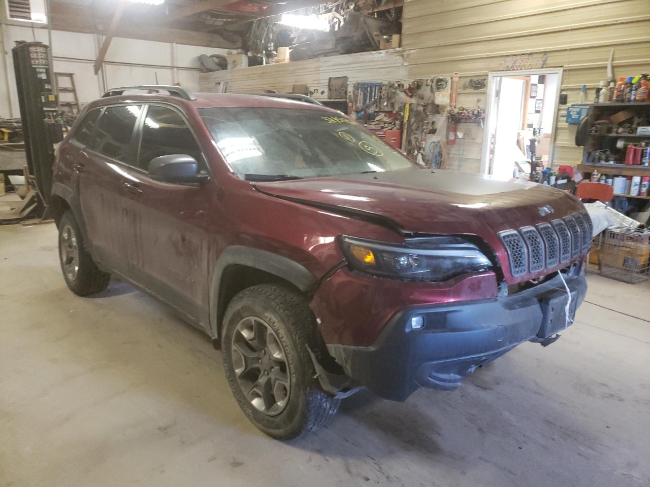 Photo 1 from auction – 2019 JEEP CHEROKEE T with VIN 1C4PJMBX7KD433338
