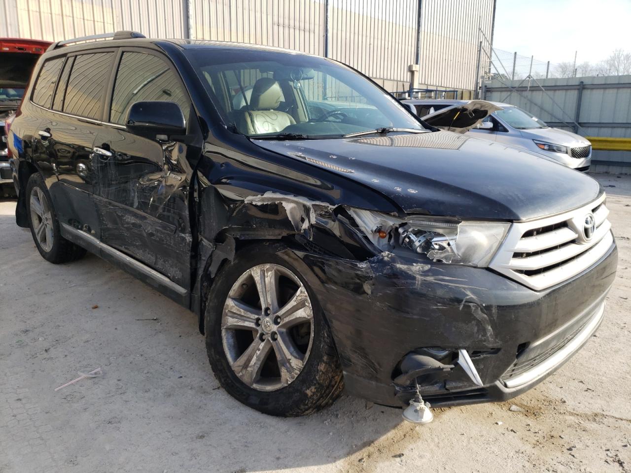 TOYOTA HIGHLANDER 2012 with VIN 5TDDK3EH3CS120825 - Photo from auction