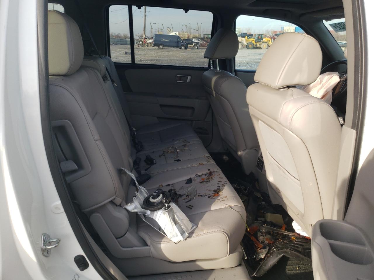 Photo 6 from auction – 2014 HONDA PILOT TOUR with VIN 5FNYF4H90EB036663