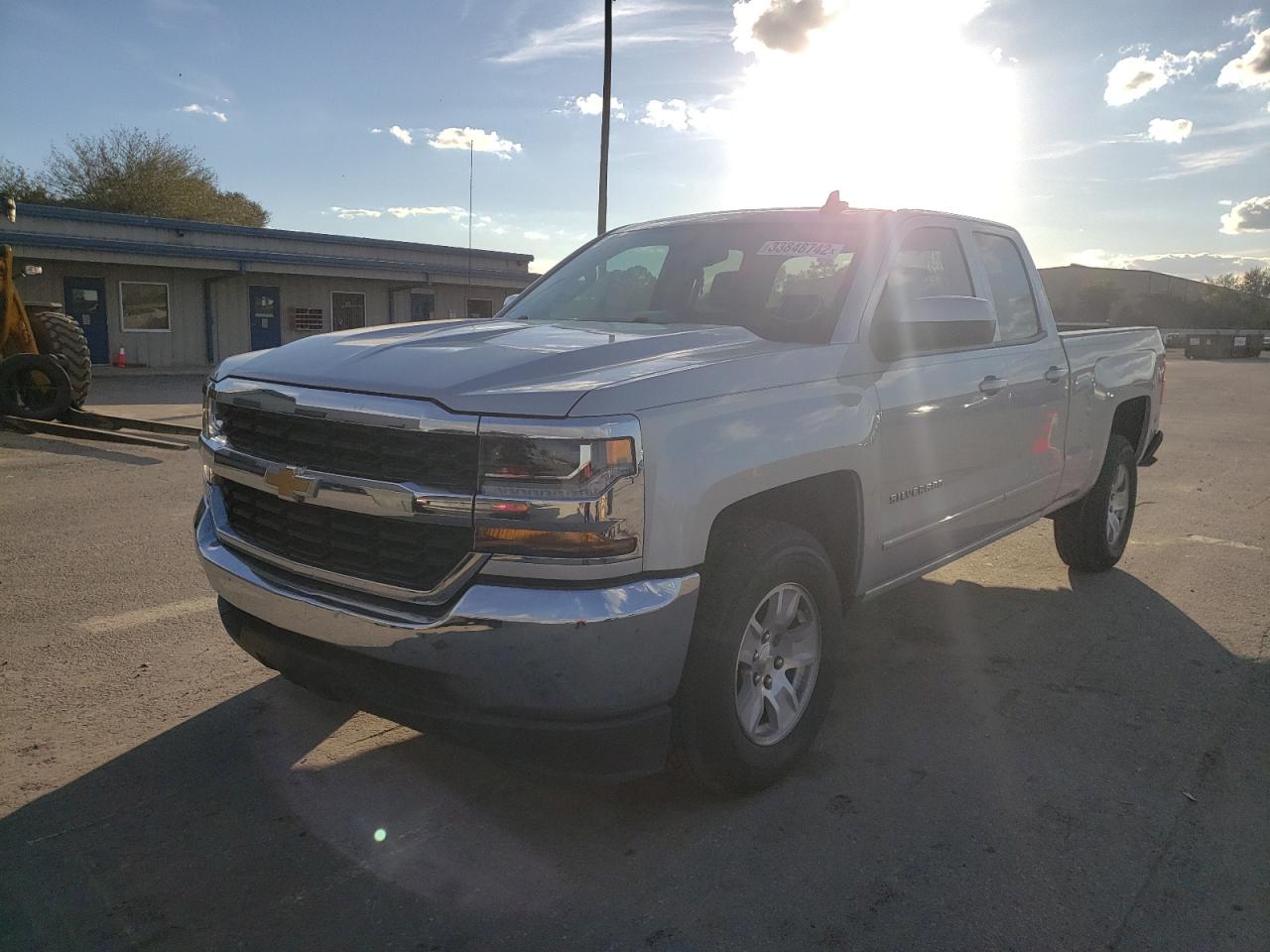 Photo 2 from auction – 2019 CHEVROLET SILVERADO with VIN 2GCRCPEC9K1142297