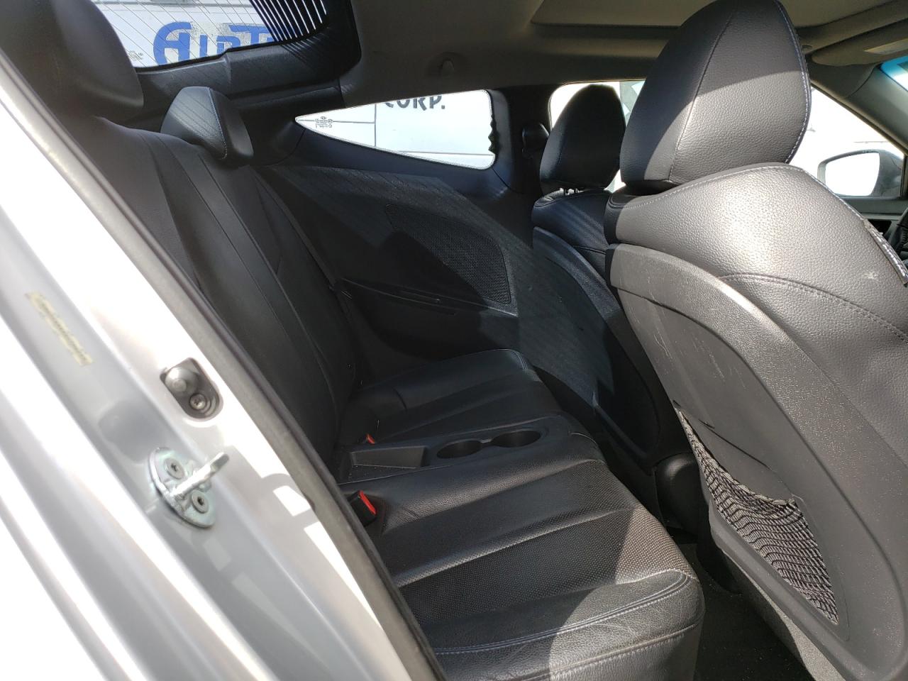 Photo 6 from auction – 2013 HYUNDAI VELOSTER T with VIN KMHTC6AE6DU106299