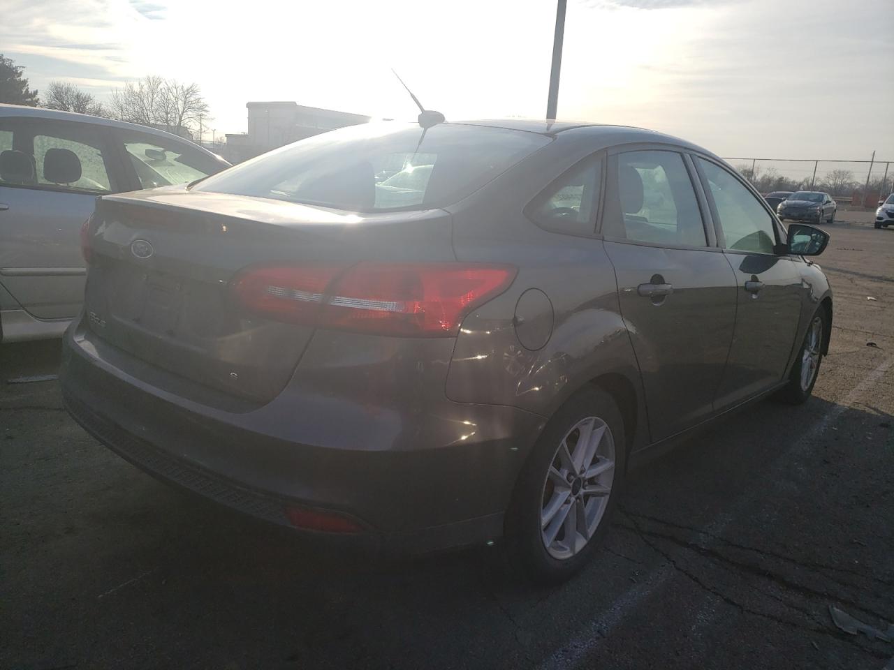 Photo 4 from auction – 2015 FORD FOCUS SE with VIN 1FADP3F23FL288276