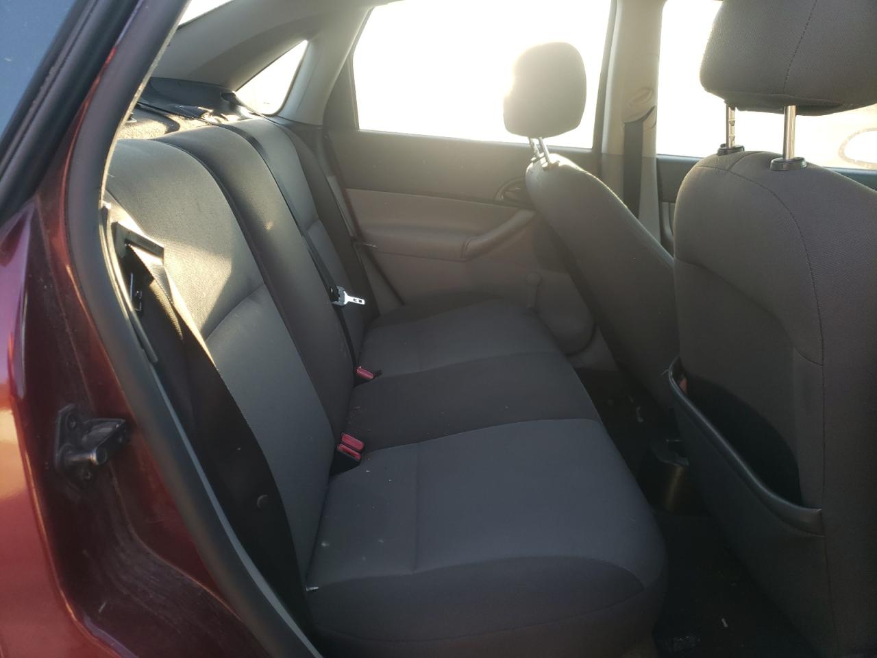 Photo 6 from auction – 2007 FORD FOCUS ZX4 with VIN 1FAFP34N07W166965