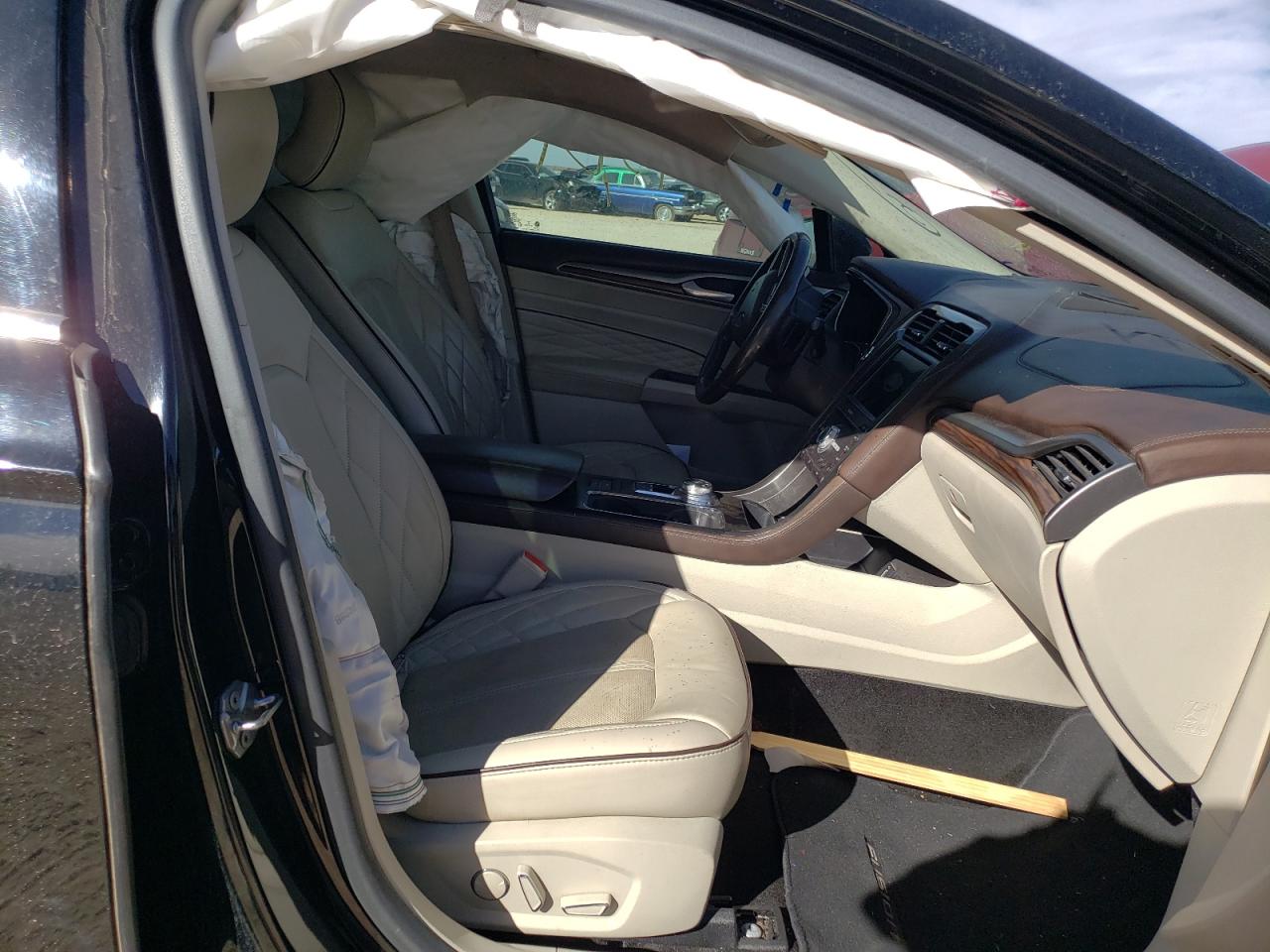 Photo 5 from auction – 2017 FORD FUSION TIT with VIN 3FA6P0K93HR413257