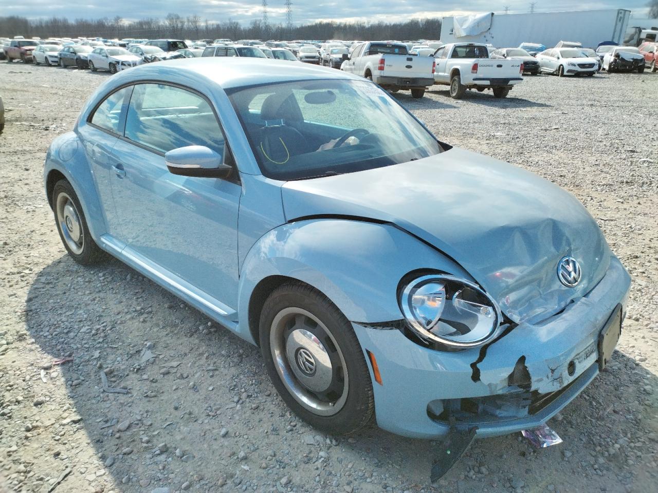 Zdjęcie 1 z aukcji – 2012 VOLKSWAGEN BEETLE z VIN 3VWJP7AT2CM612765