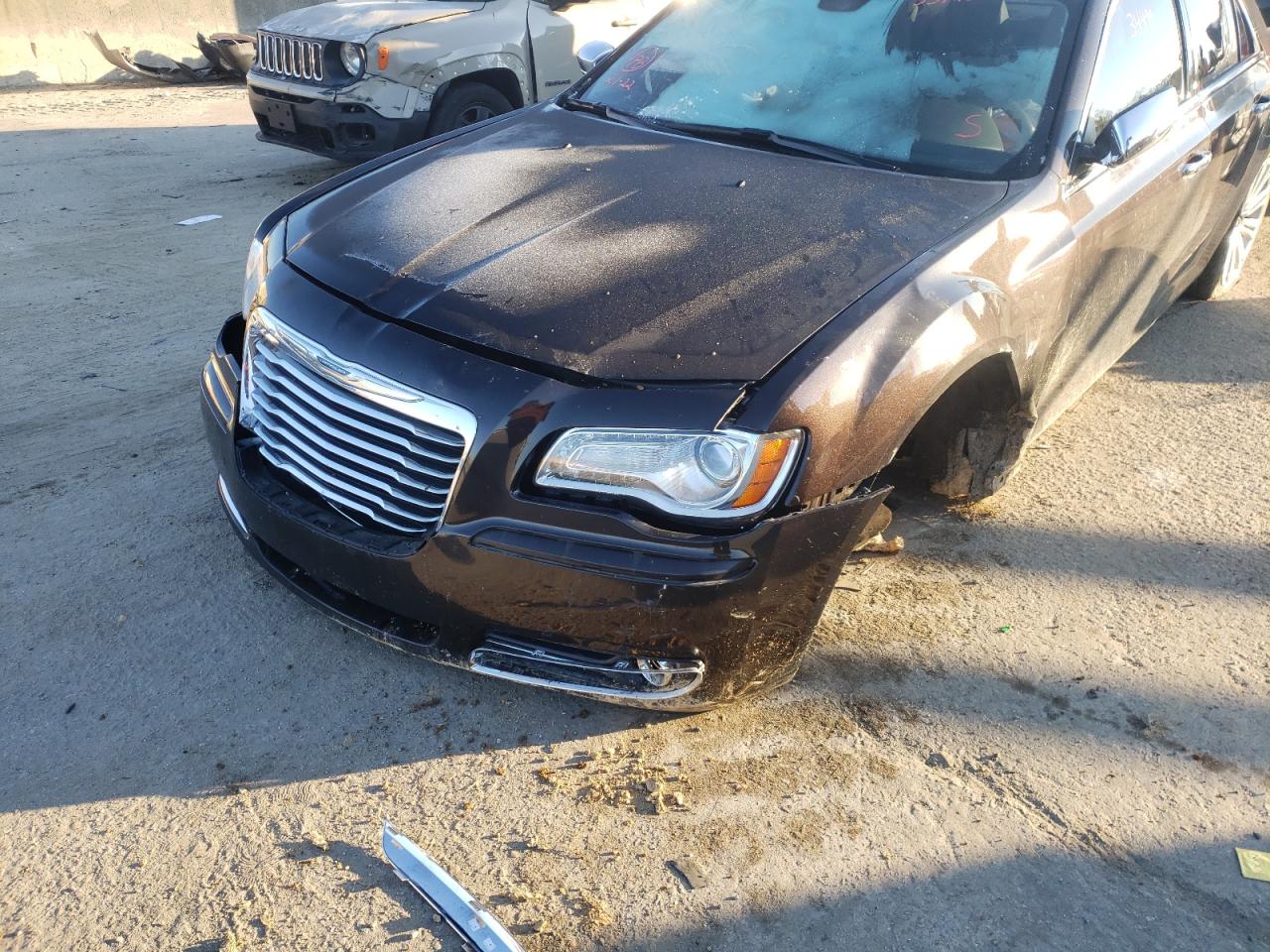 Photo 9 from auction – 2012 CHRYSLER 300C with VIN 2C3CCAET3CH188434