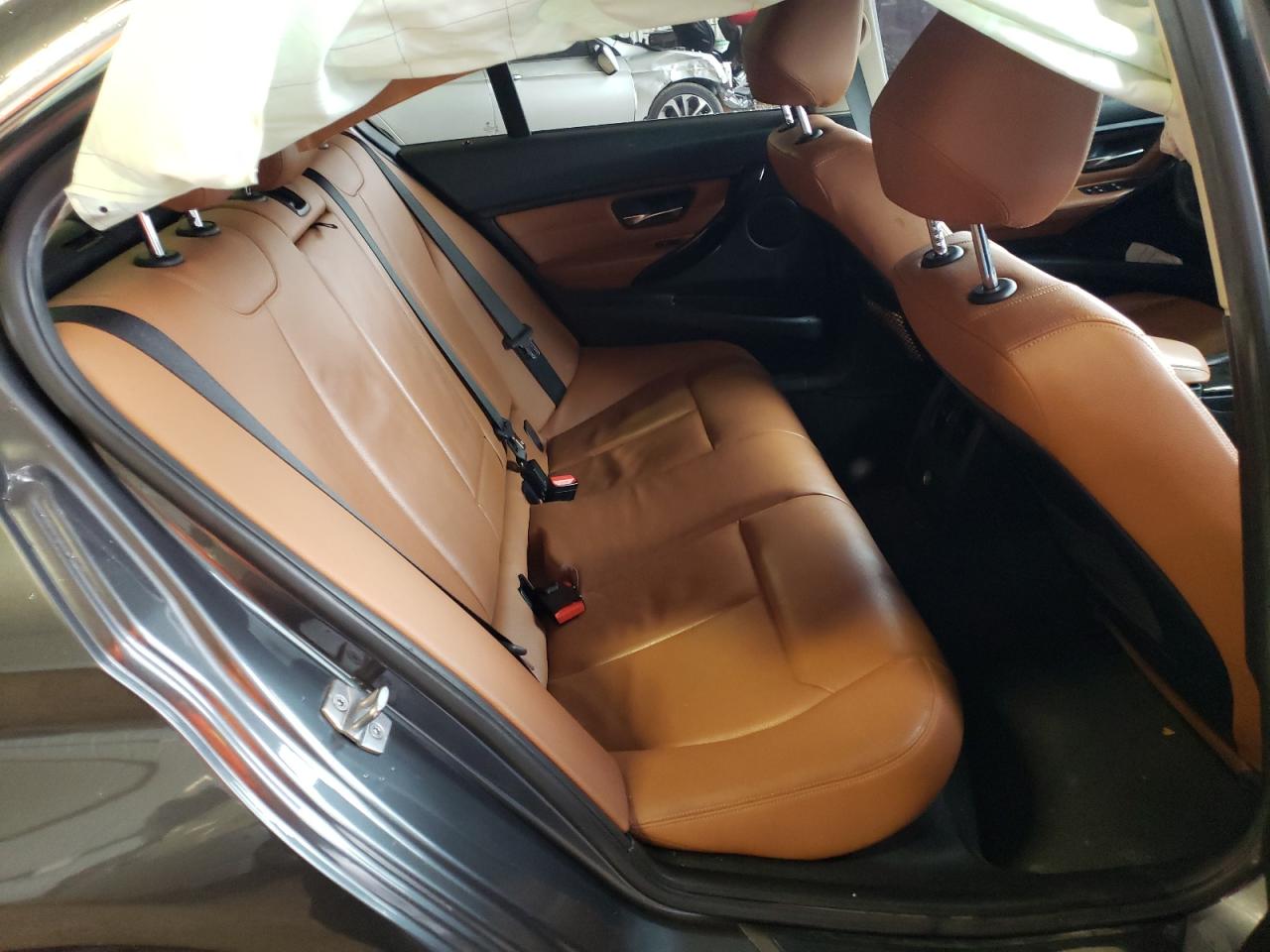 Photo 6 from auction – 2015 BMW 328 I with VIN WBA3A5G54FNS91491
