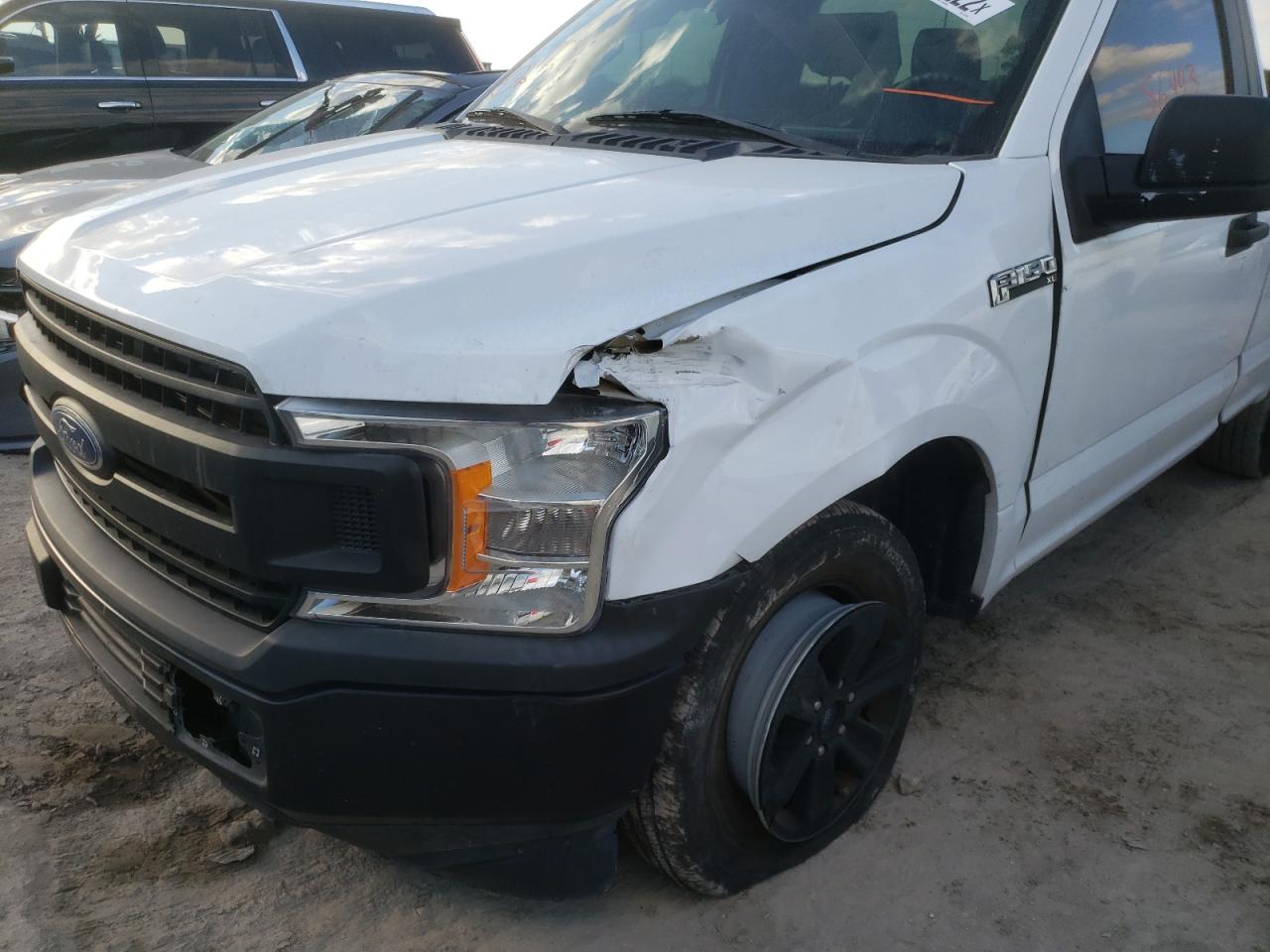 Photo 9 from auction – 2019 FORD F150 with VIN 1FTMF1CB3KKD22769