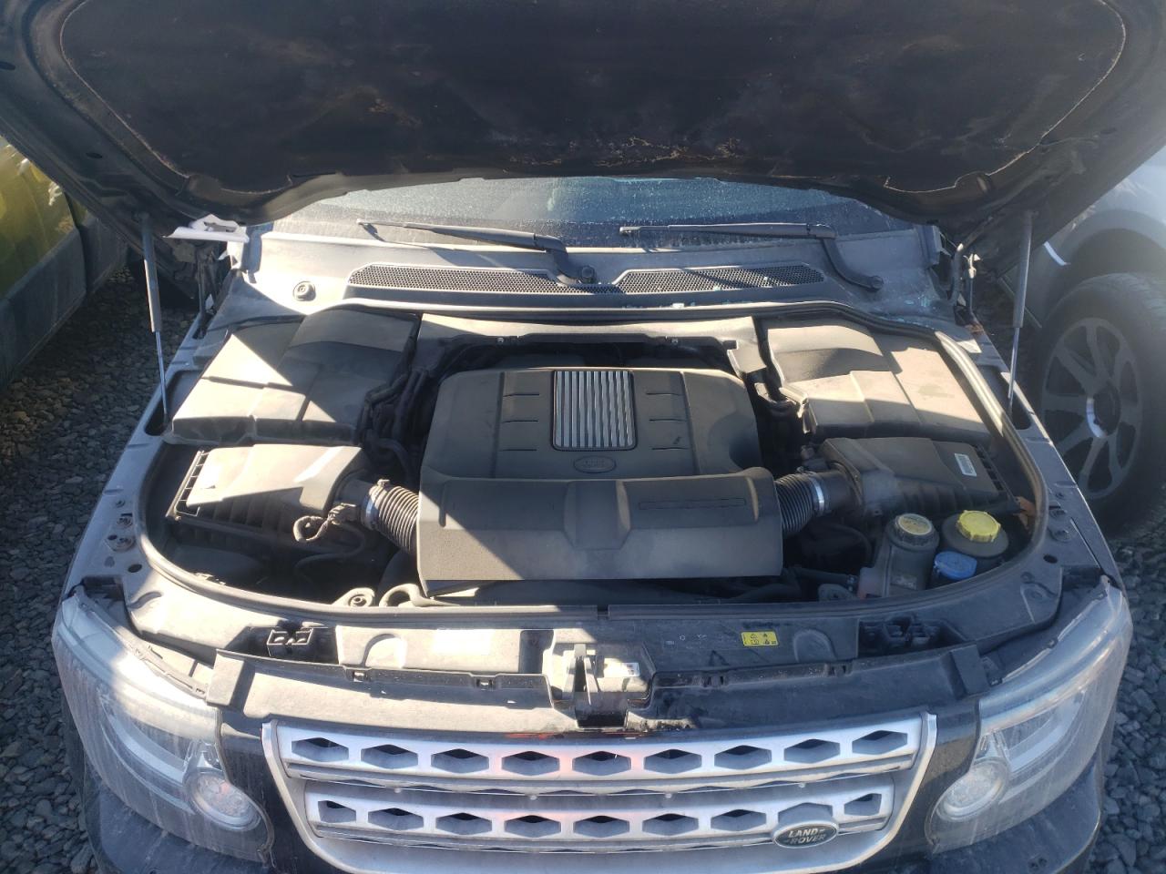 Photo 7 from auction – 2014 LAND ROVER LR4 HSE LU with VIN SALAK2V61EA727147