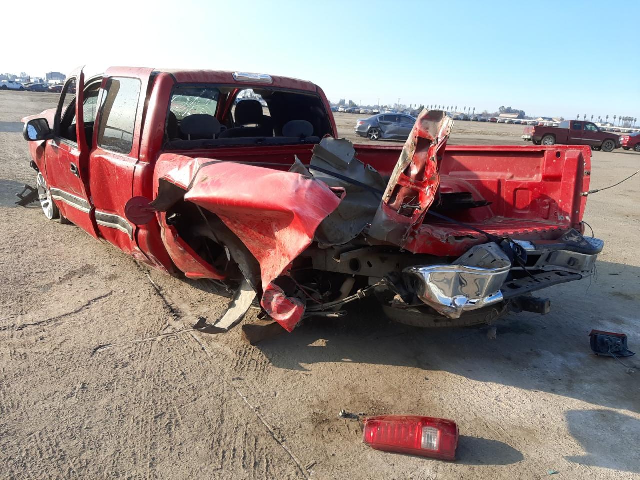 Photo 3 from auction – 2004 CHEVROLET SILVERADO with VIN 2GCEC19V641340619