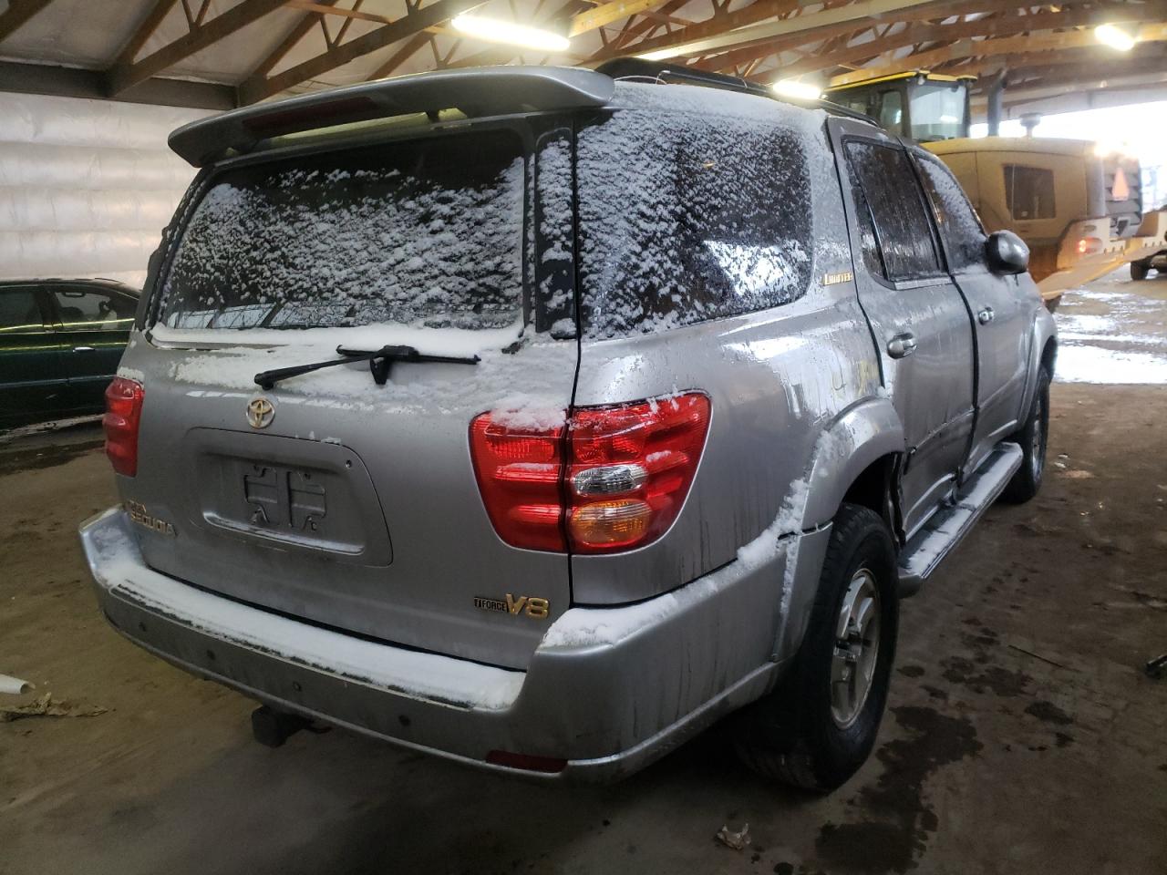 Photo 4 from auction – 2002 TOYOTA SEQUOIA LI with VIN 5TDZT38A32S123076