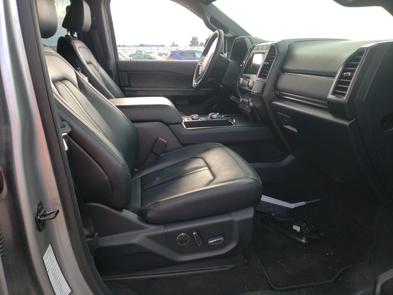 Photo 5 from auction – 2021 FORD EXPEDITION with VIN 1FMJK2ATXMEA27570
