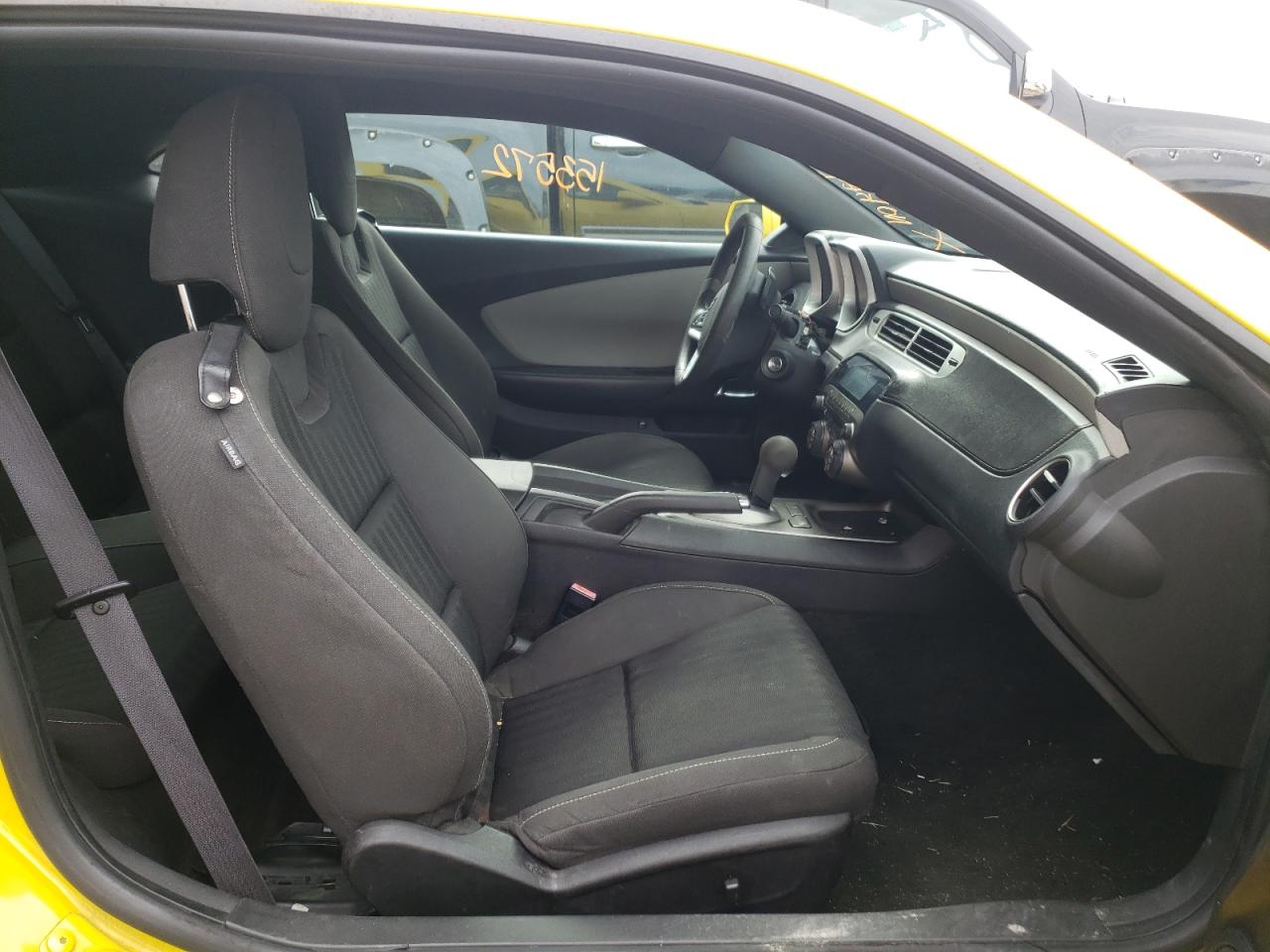 Photo 5 from auction – 2014 CHEVROLET CAMARO LS with VIN 2G1FA1E36E9157523