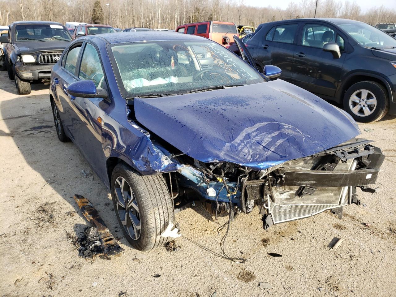 KIA FORTE FE 2021 with VIN 3KPF24AD4ME264977 - Photo from auction