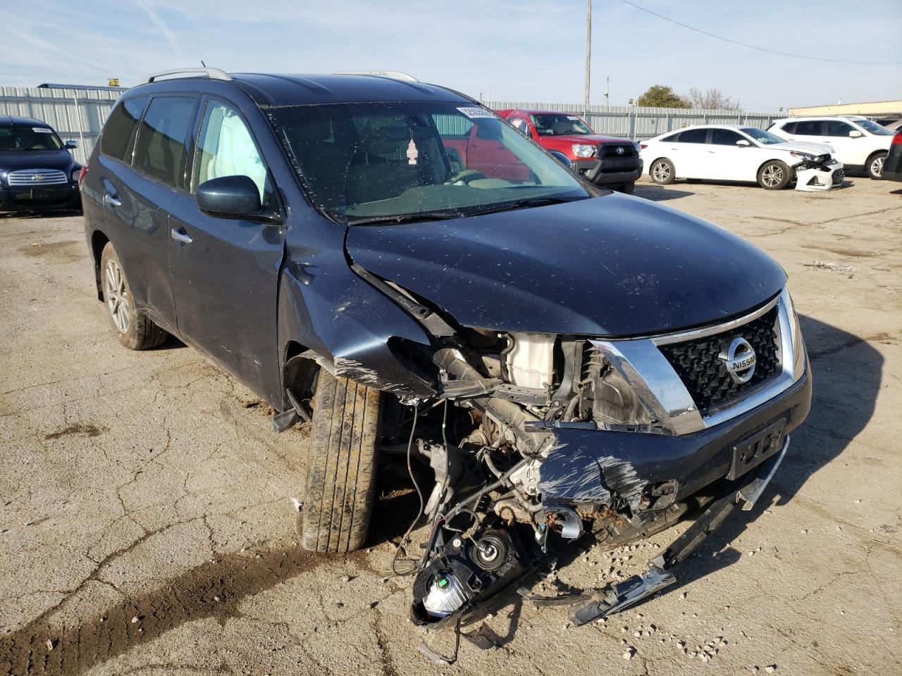NISSAN PATHFINDER 2015 with VIN 5N1AR2MM4FC718804 - Photo from auction