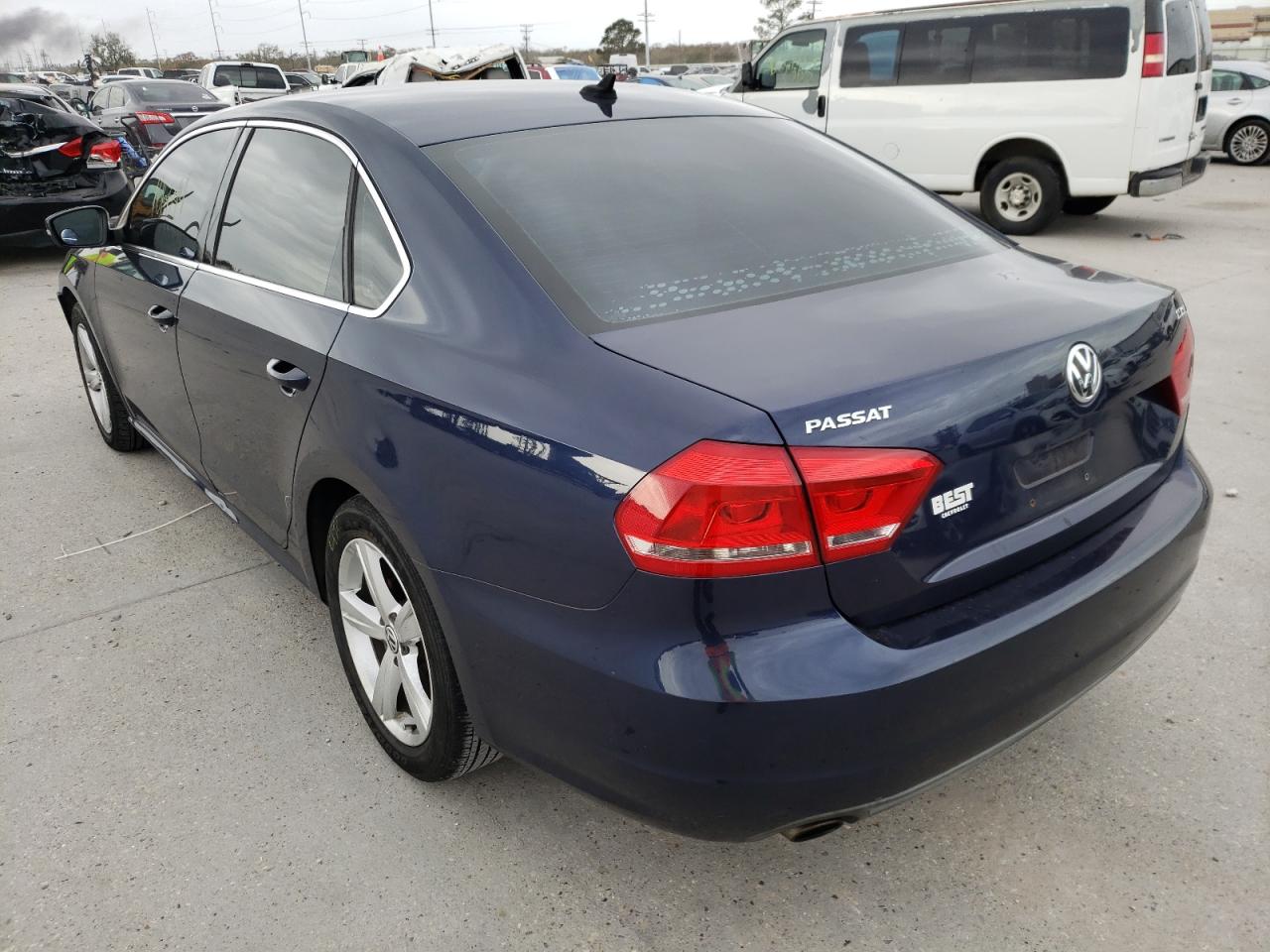 Photo 3 from auction – 2015 VOLKSWAGEN PASSAT SE with VIN 1VWBS7A39FC017002