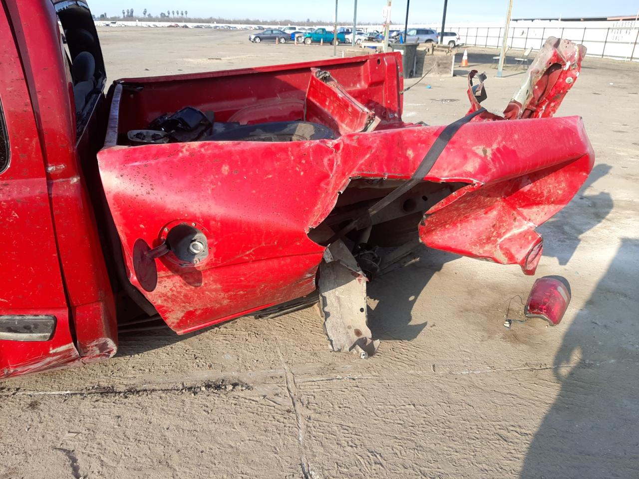 Photo 10 from auction – 2004 CHEVROLET SILVERADO with VIN 2GCEC19V641340619