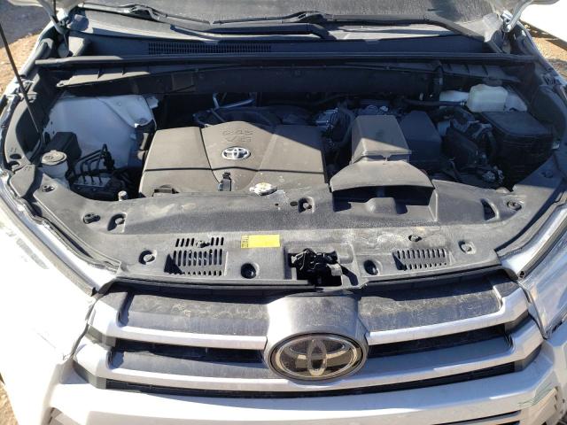 Photo 7 from auction – 2018 TOYOTA HIGHLANDER with VIN 5TDBZRFH2JS490696