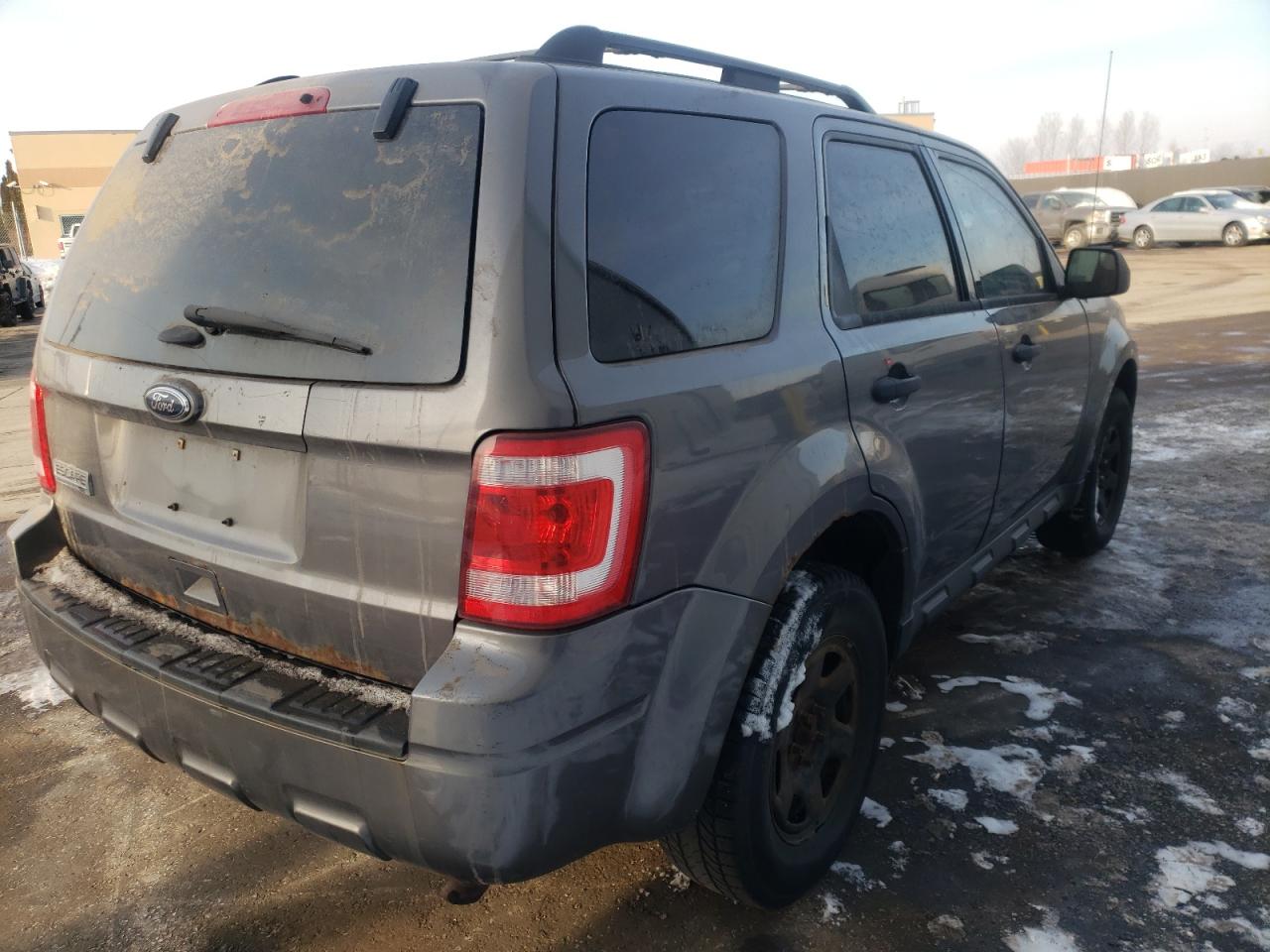 Photo 4 from auction – 2011 FORD ESCAPE XLT with VIN 1FMCU9D74BKC33332