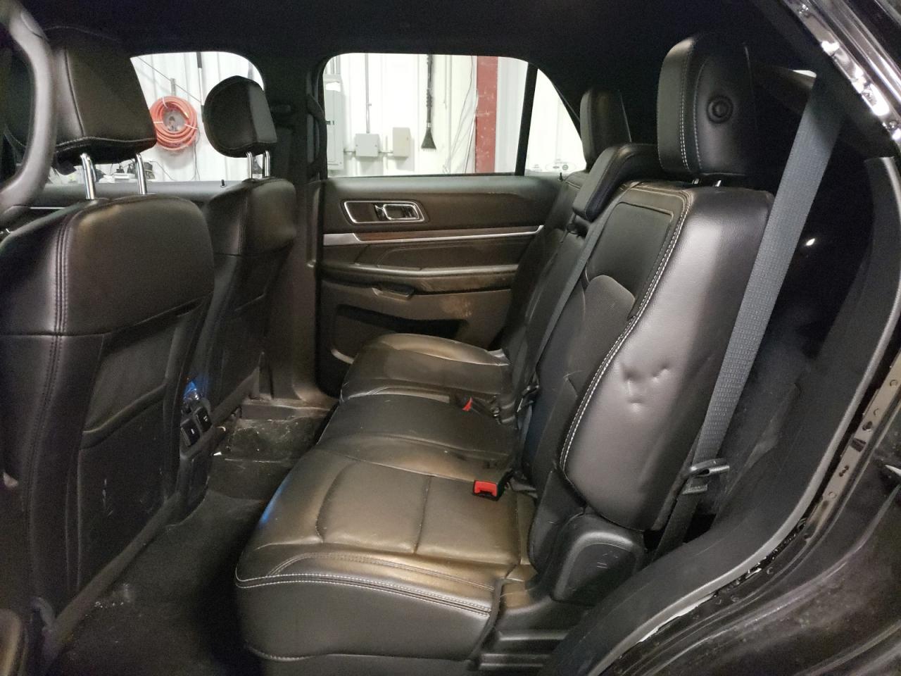 Photo 6 from auction – 2016 FORD EXPLORER L with VIN 1FM5K8F87GGC49324