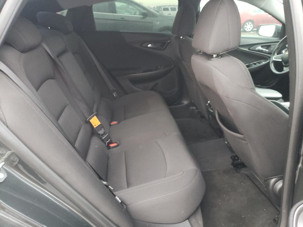 Photo 6 from auction – 2018 CHEVROLET MALIBU LT with VIN 1G1ZD5ST4JF241972