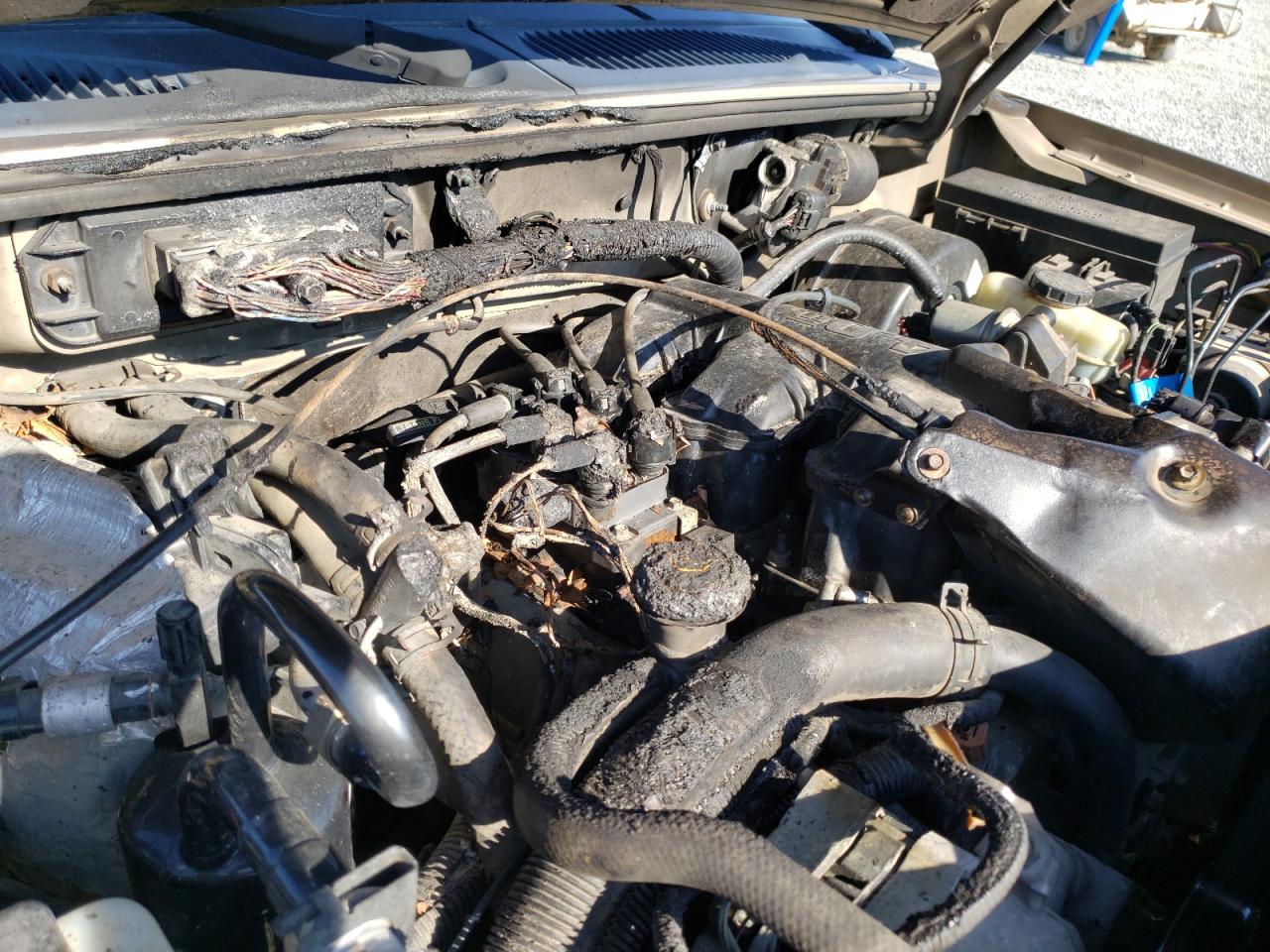 Photo 9 from auction – 2000 FORD EXPLORER X with VIN 1FMZU72X6YUA56703