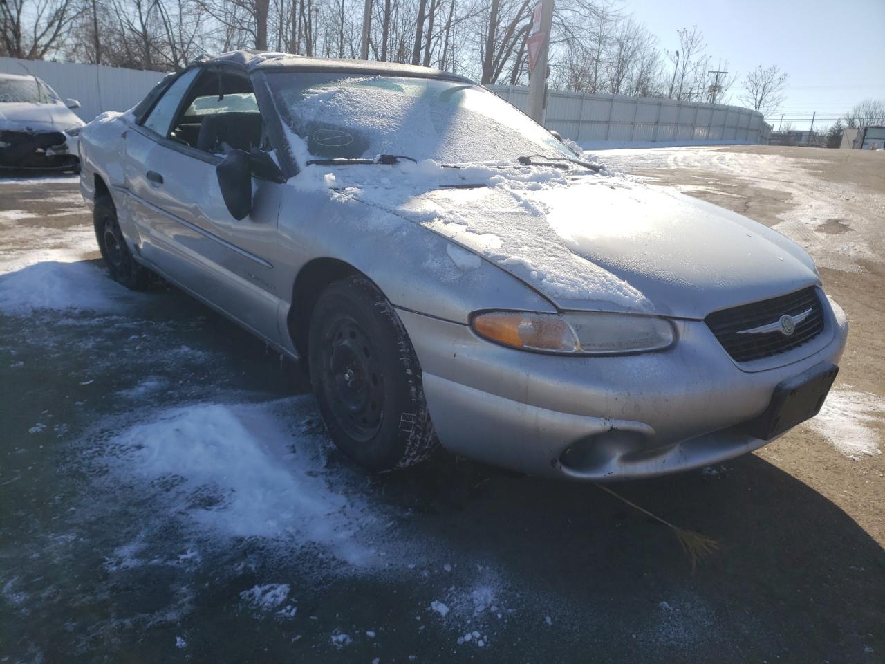 CHRYSLER SEBRING JX 2000 with VIN 3C3EL45H4YT240495 - Photo from auction