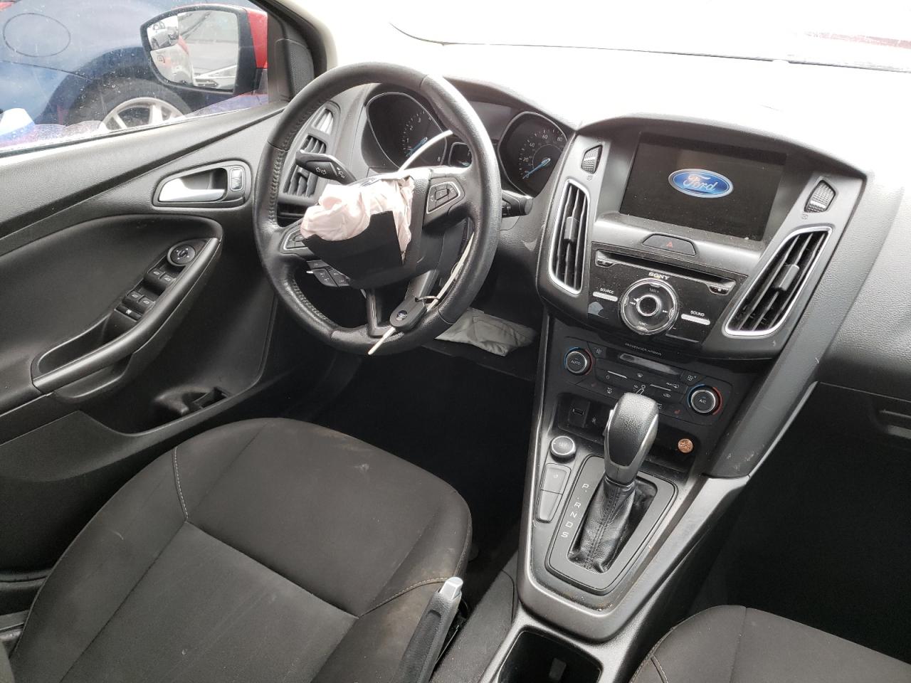 Photo 9 from auction – 2017 FORD FOCUS SEL with VIN 1FADP3H28HL219647