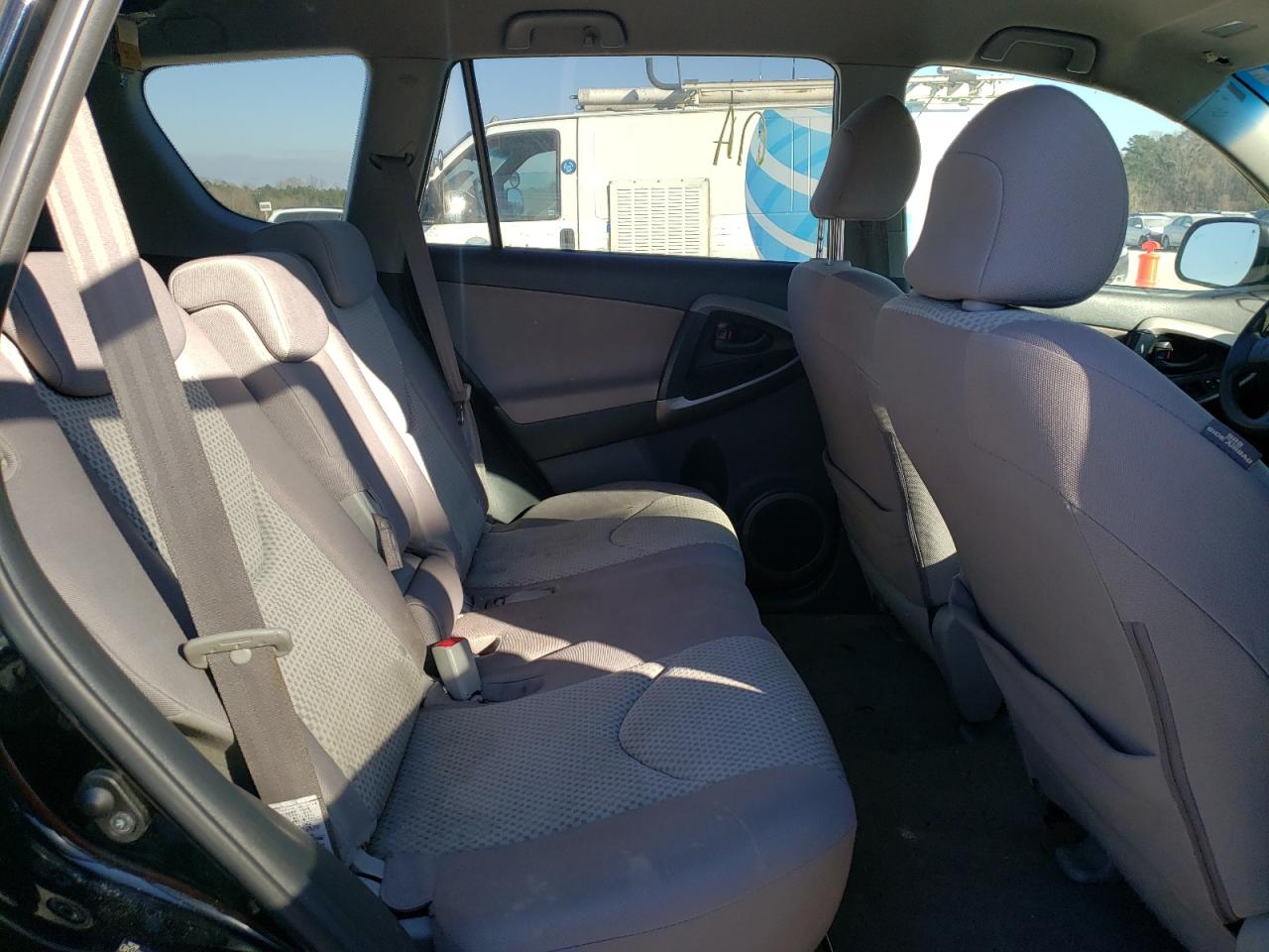 Photo 6 from auction – 2008 TOYOTA RAV4 with VIN JTMBD33V086057040