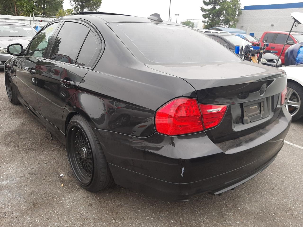 Photo 3 from auction – 2011 BMW 328 I SULE with VIN WBAPH5G54BNM74025