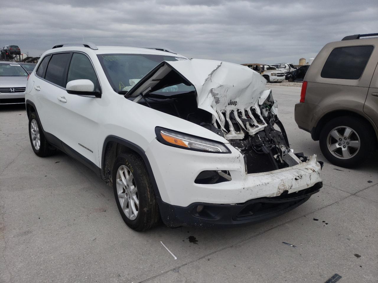 JEEP CHEROKEE L 2016 with VIN 1C4PJLCB6GW281982 - Photo from auction