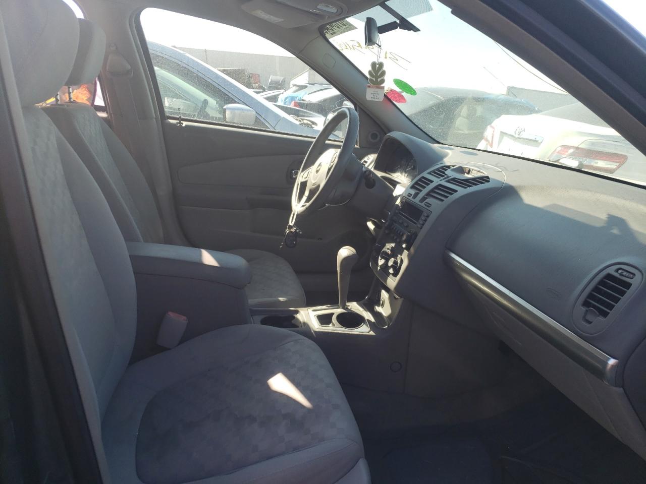 Photo 5 from auction – 2004 CHEVROLET MALIBU MAX with VIN 1G1ZT64814F202889