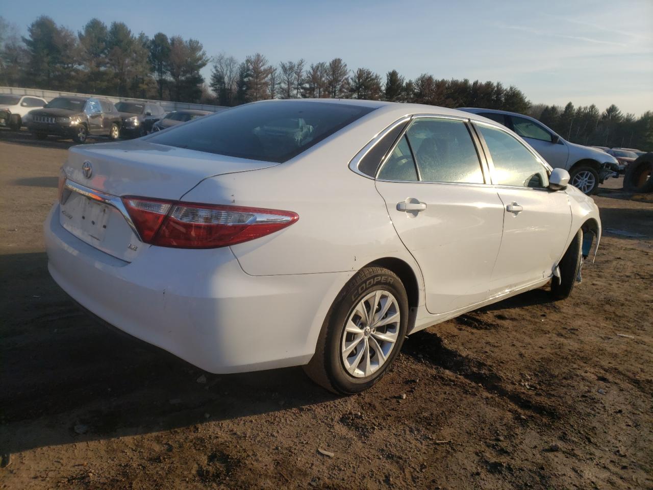Photo 4 from auction – 2016 TOYOTA CAMRY LE with VIN 4T4BF1FKXGR519020
