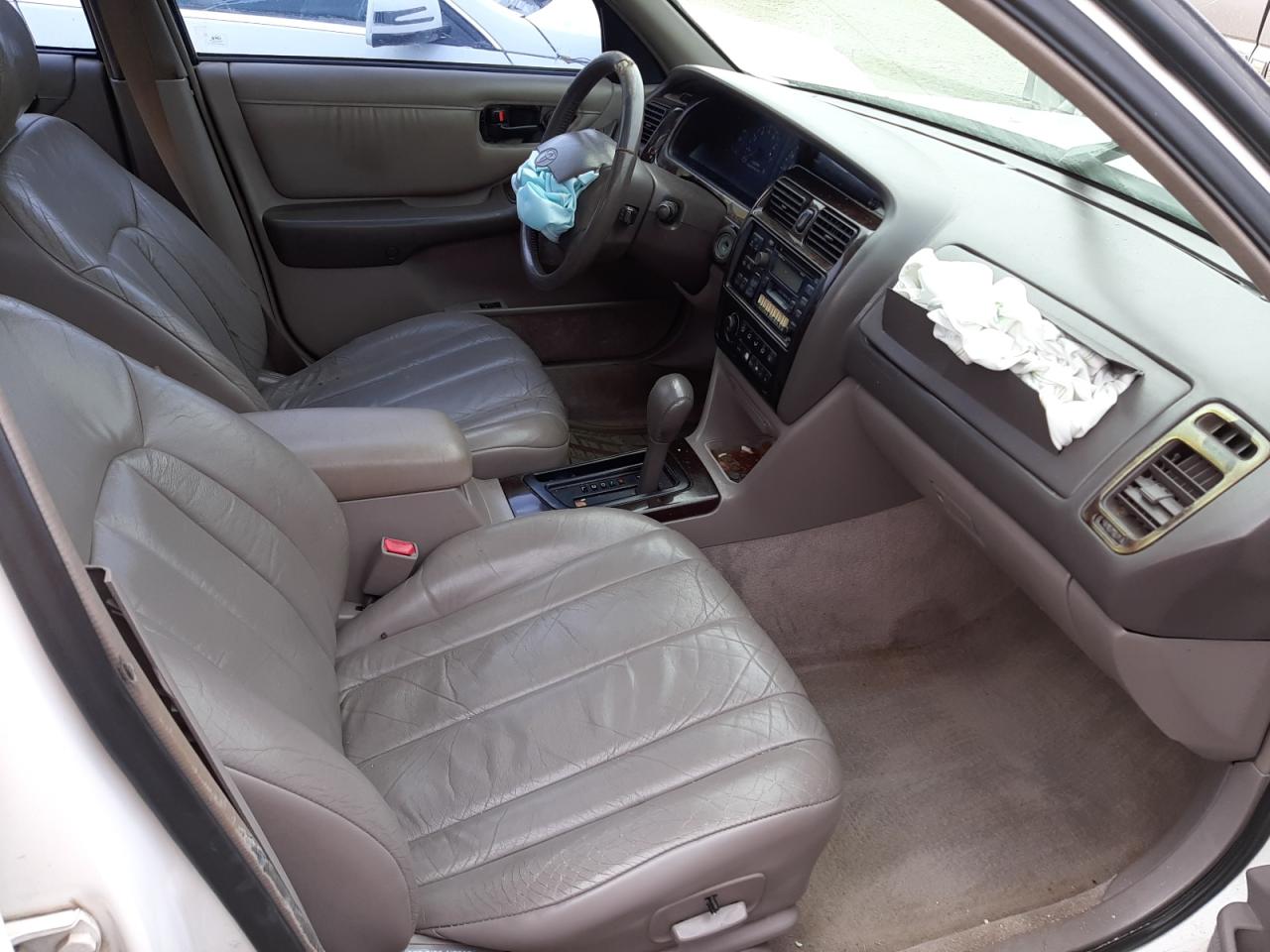 Photo 5 from auction – 1998 TOYOTA AVALON XL with VIN 4T1BF18B1WU279328