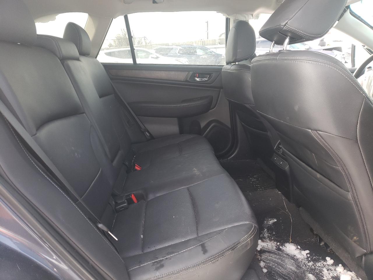 Photo 6 from auction – 2015 SUBARU OUTBACK 3. with VIN 4S4BSENC7F3303606
