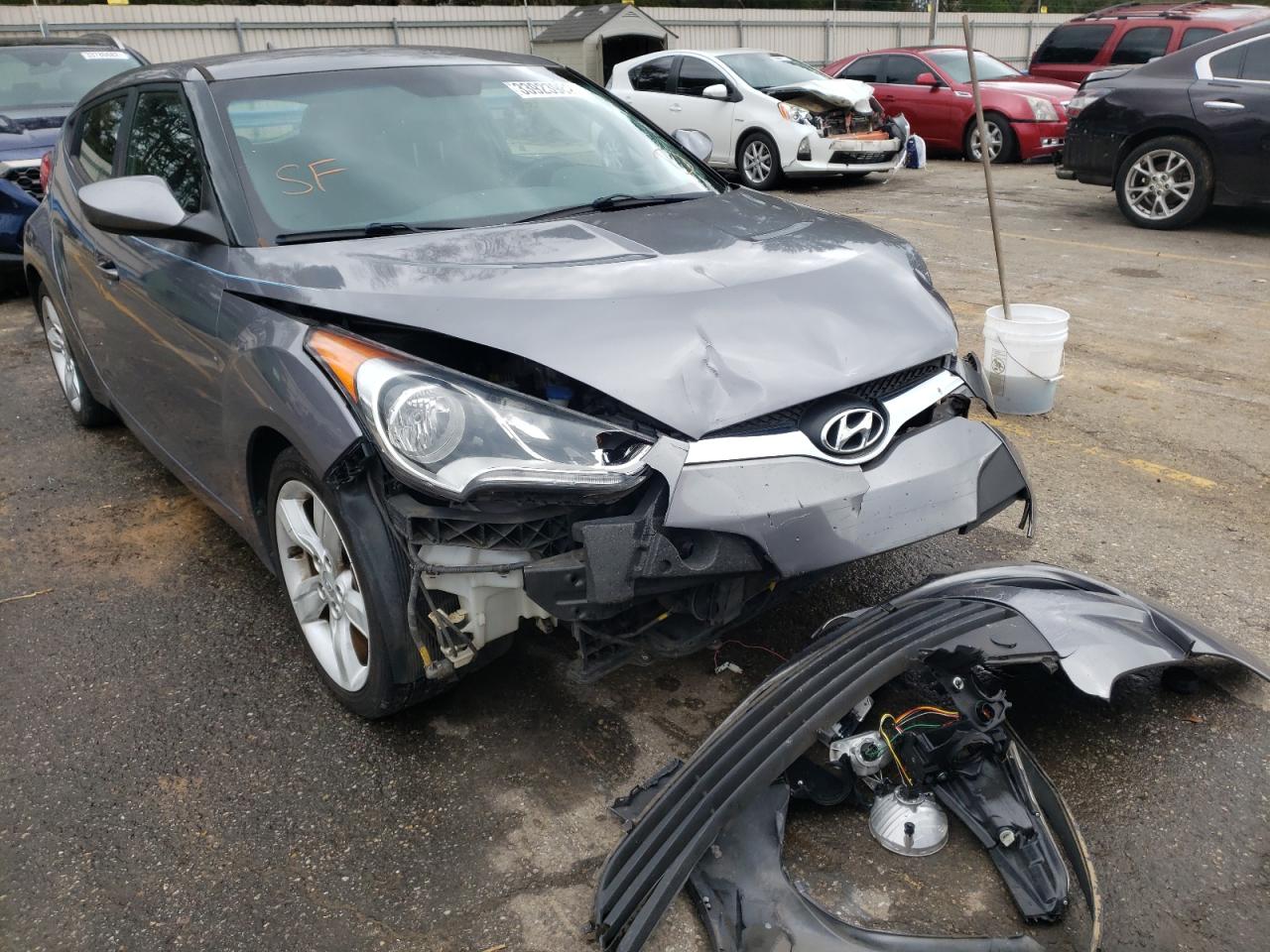 Photo 9 from auction – 2015 HYUNDAI VELOSTER with VIN KMHTC6ADXFU225709