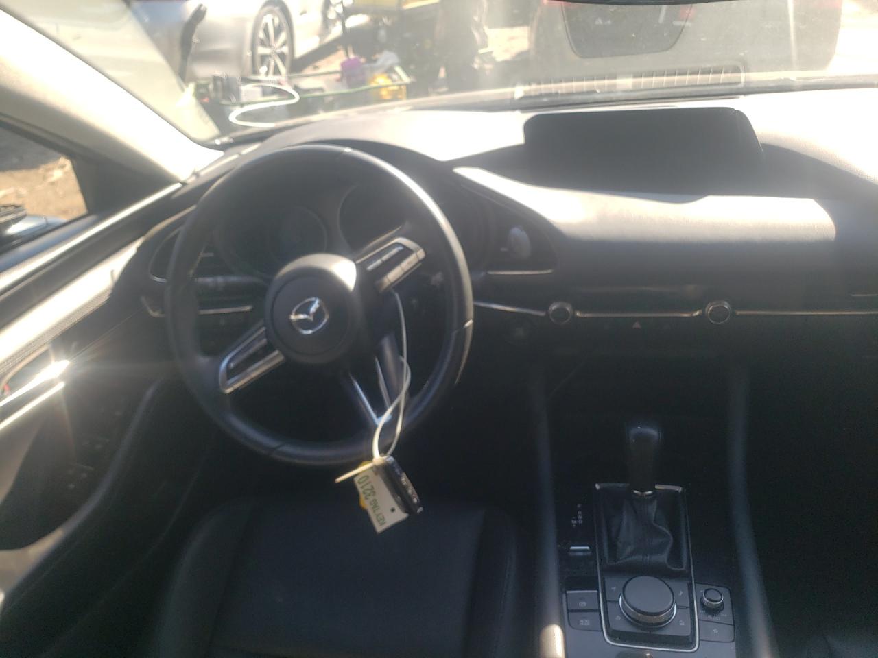 Photo 9 from auction – 2019 MAZDA 3 SELECT with VIN 3MZBPAAL6KM112155