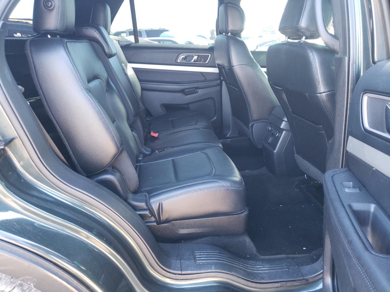 Photo 6 from auction – 2016 FORD EXPLORER X with VIN 1FM5K7D84GGB09521