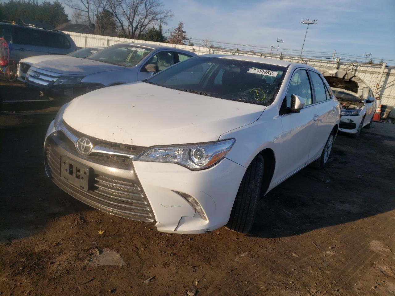 Photo 2 from auction – 2016 TOYOTA CAMRY LE with VIN 4T4BF1FKXGR519020