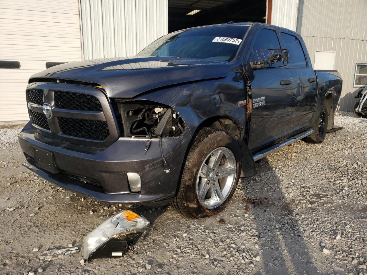 Фото 2 с аукциона – 2017 RAM 1500 ST с VIN 3C6RR7KT4HG735429